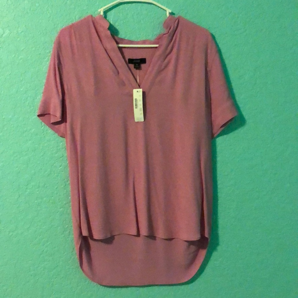 J. Crew pink V neck elongated top size XS